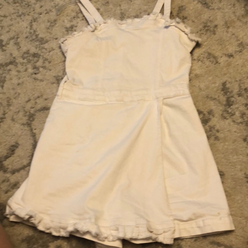 white dress with shorts soo cute with a belt